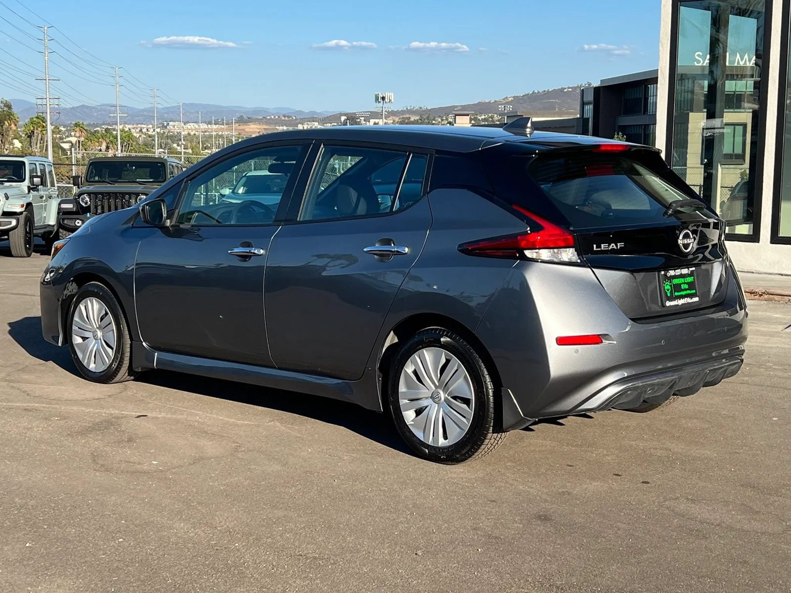 Used 2025 Nissan Leaf S FWD image 7