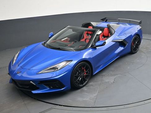Used 2023 Chevrolet Corvette Stingray Preferred Conv w/ 2LT image 30