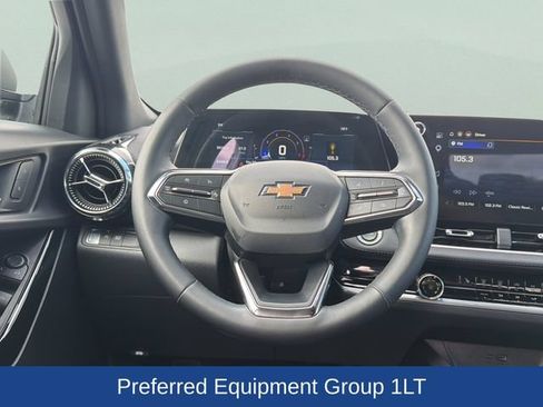 Certified 2026 Chevrolet Equinox LT FWD image 8