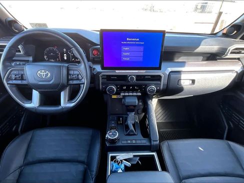 Certified 2025 Toyota 4Runner TRD Off-Road Premium image 12