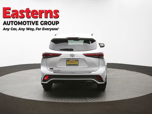 Used 2023 Toyota Highlander XSE image 38