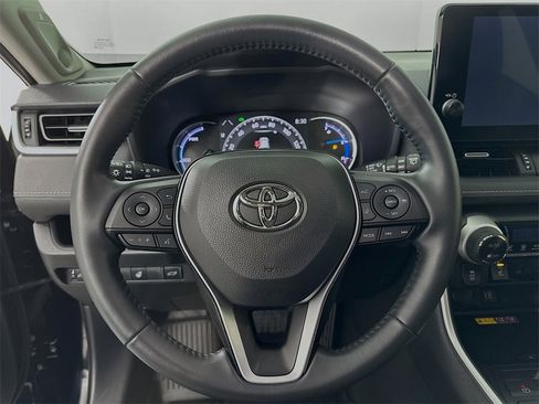 Used 2024 Toyota RAV4 XLE Premium image 14