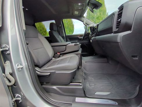 Used 2023 GMC Sierra 1500 SLE w/ X31 Off-Road Package image 21