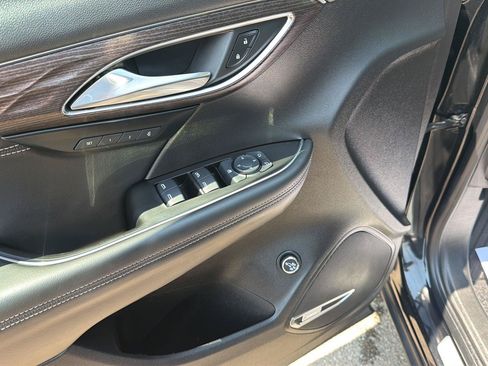 Used 2023 Buick Envision Avenir AWD/4WD image 15