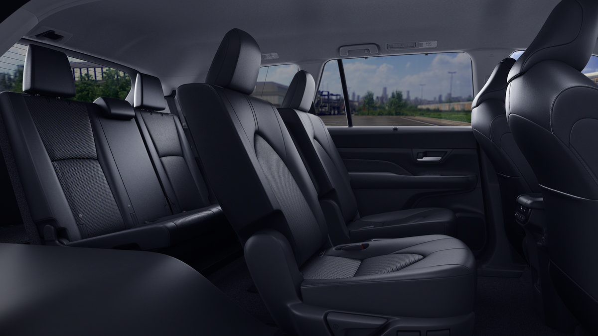 New 2026 Toyota Grand Highlander XLE FWD image 2