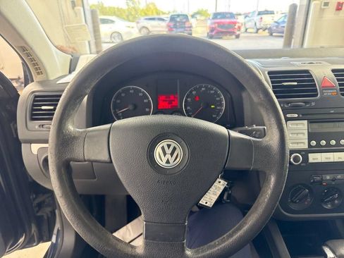 Used 2009 Volkswagen Jetta S FWD image 22