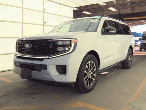 Used 2025 Ford Expedition Max Platinum image 2