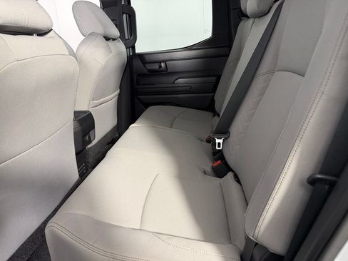 Used 2025 Toyota Tacoma SR5 AWD/4WD image 22