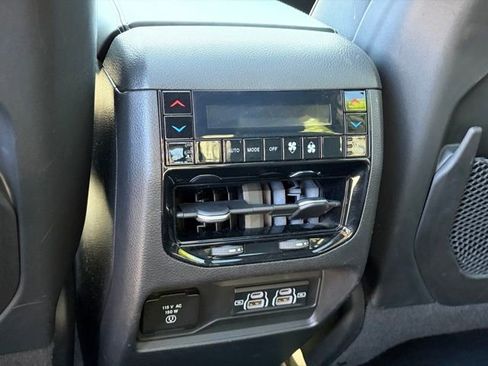 Used 2023 Jeep Grand Cherokee Overland w/ Advanced Protech Group III image 29
