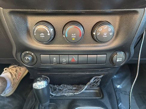 Used 2011 Jeep Wrangler Sport image 12