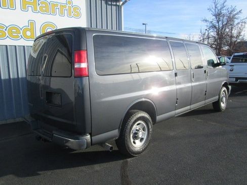 Used 2017 Chevrolet Express 3500 LT w/ LT Preferred Equipment Group image 3