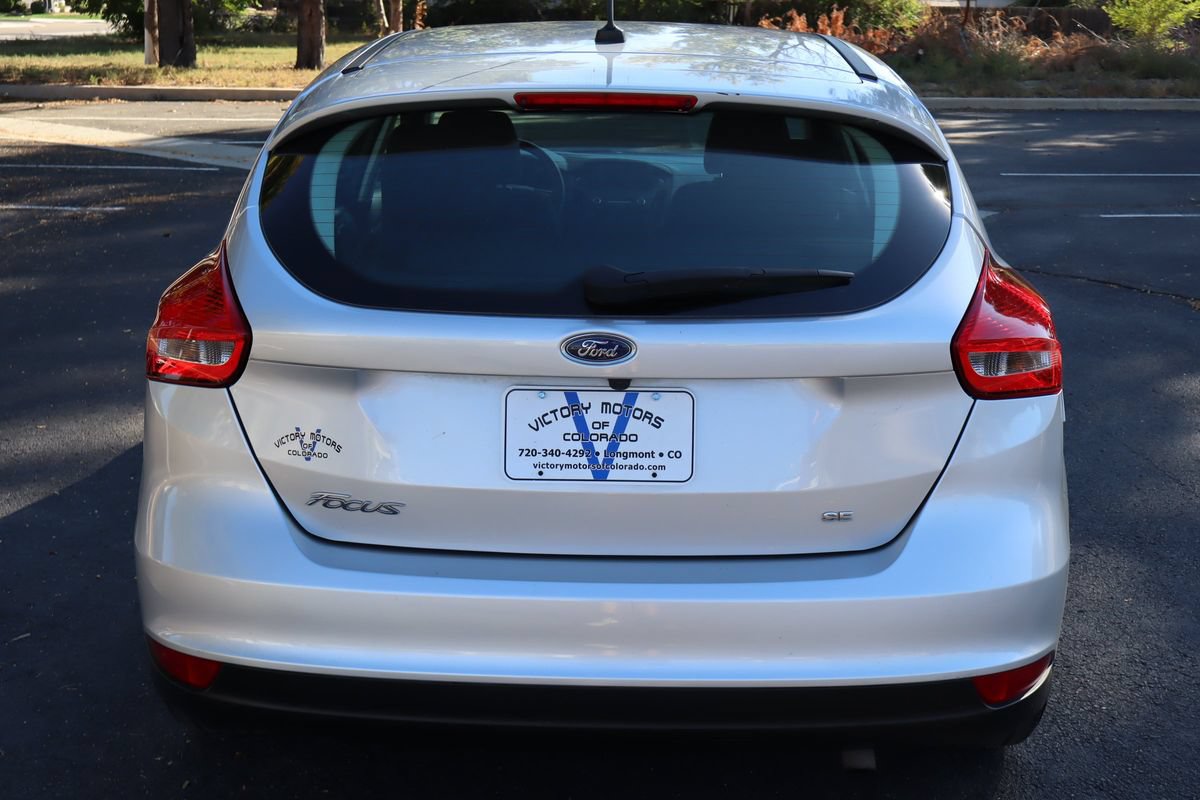 Used 2018 Ford Focus SE w/ Cold Weather Package FWD image 6
