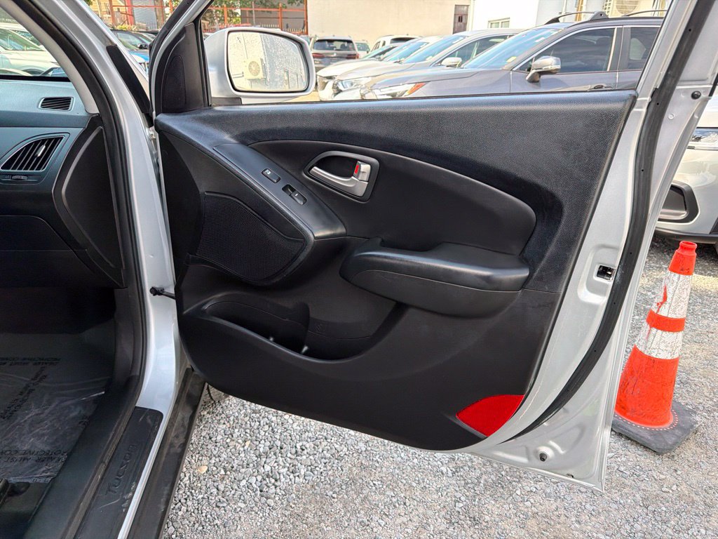 Used 2012 Hyundai Tucson GLS AWD/4WD image 26