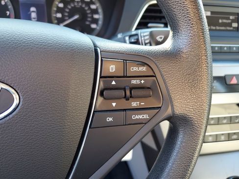Used 2016 Hyundai Sonata SE FWD image 19