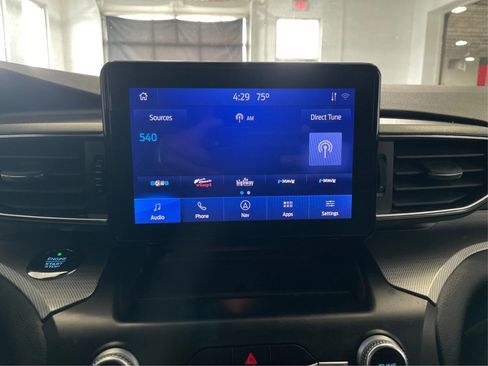 Used 2020 Ford Explorer XLT w/ Equipment Group 202A image 18