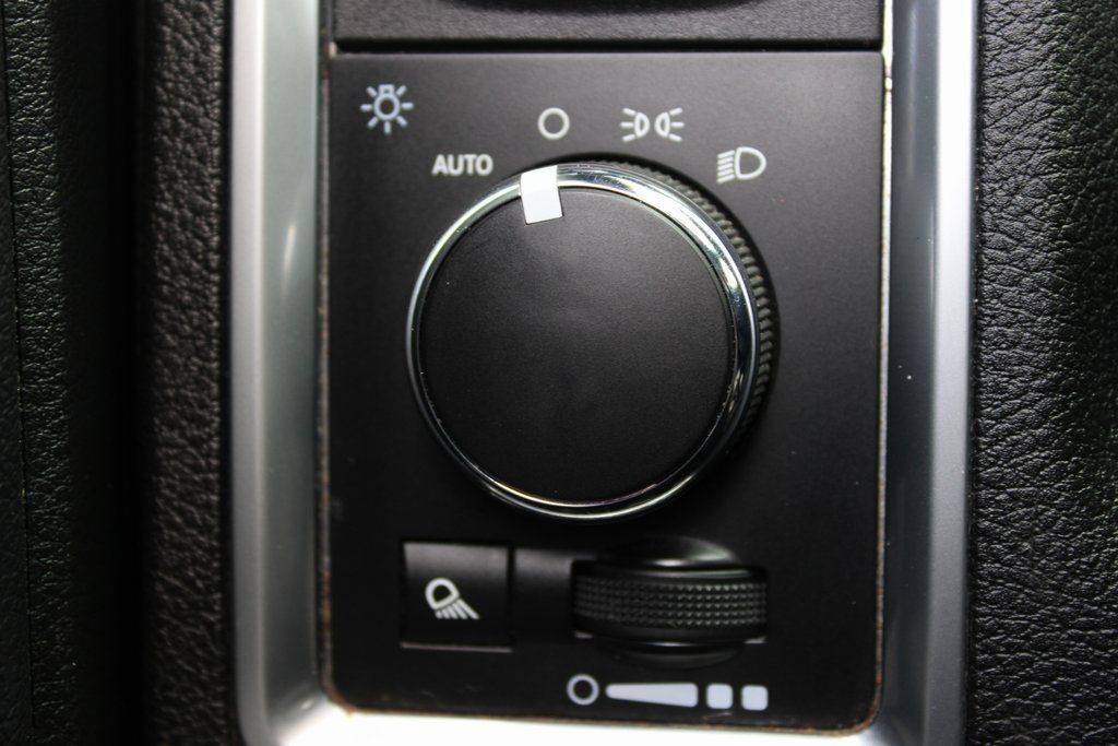 Used 2021 RAM 1500 Warlock AWD/4WD image 17