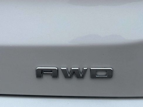 Used 2019 GMC Acadia Denali image 16