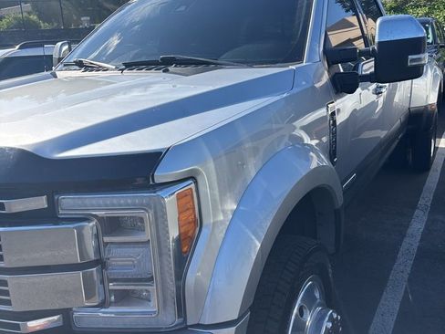 Used 2019 Ford F450 Platinum w/ Platinum Ultimate Package AWD/4WD image 2