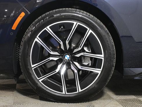 Certified 2024 BMW 760i xDrive AWD/4WD image 12