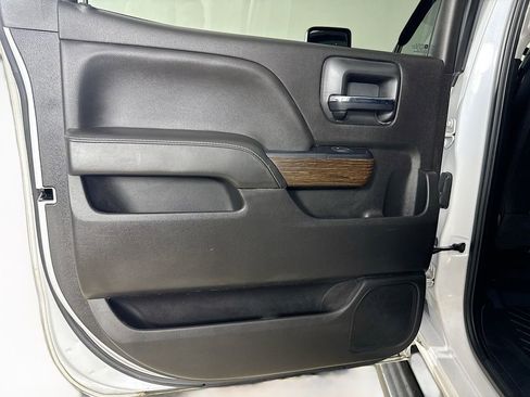 Used 2019 GMC Sierra 3500 Denali AWD/4WD image 18