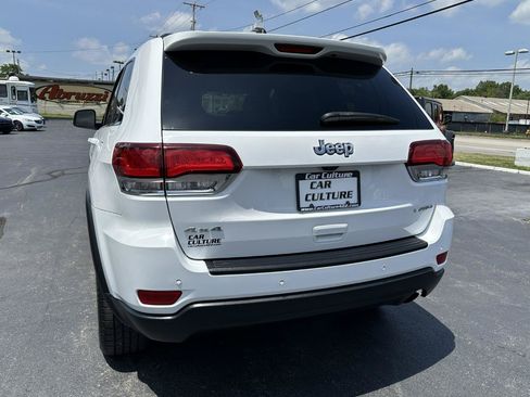 Used 2021 Jeep Grand Cherokee Laredo X AWD/4WD image 12