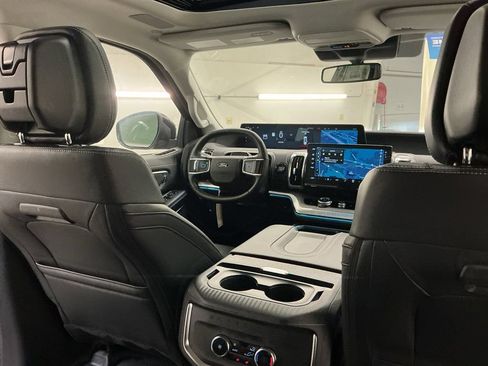 New 2027 Ford Expedition Platinum w/ Driver's Package AWD/4WD image 30