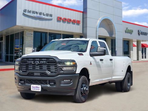 New 2026 RAM 3500 Tradesman AWD/4WD image 2
