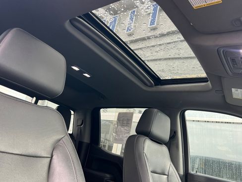 Used 2019 Chevrolet Silverado 1500 LTZ w/ LTZ Premium Package image 16