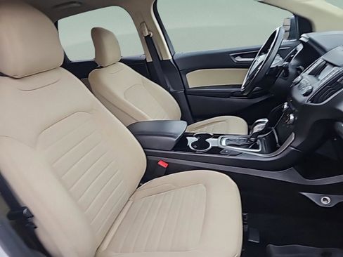 Used 2018 Ford Edge SE w/ Cargo Accessory Package image 34
