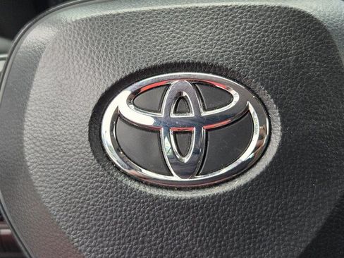 Used 2024 Toyota Corolla LE FWD image 32