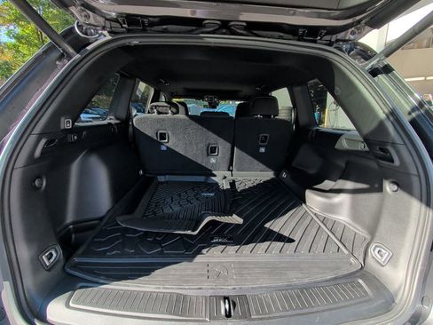 Used 2025 Jeep Grand Cherokee Laredo X w/ Luxury Tech Group I image 14