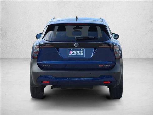 Used 2026 Nissan Kicks SR AWD/4WD image 6