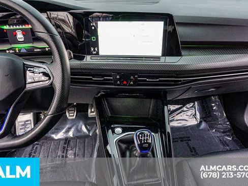 Used 2024 Volkswagen Golf R 2.0T image 40