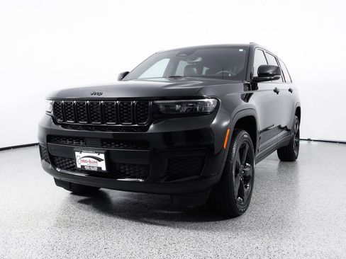 Used 2024 Jeep Grand Cherokee L Altitude AWD/4WD image 2