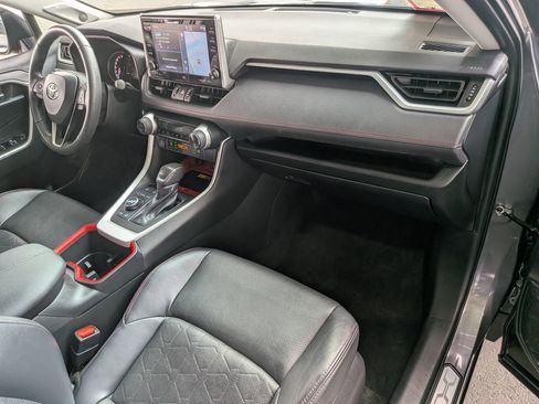 Certified 2022 Toyota RAV4 TRD Off-Road image 37