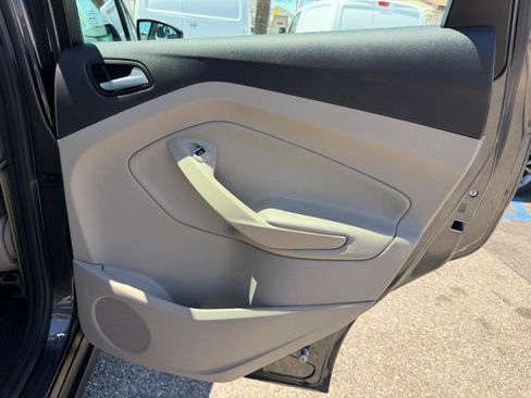 Used 2016 Ford C-MAX SE w/ Interior Protection Package FWD image 36