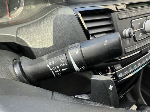 Used 2017 Honda Accord Sport image 21