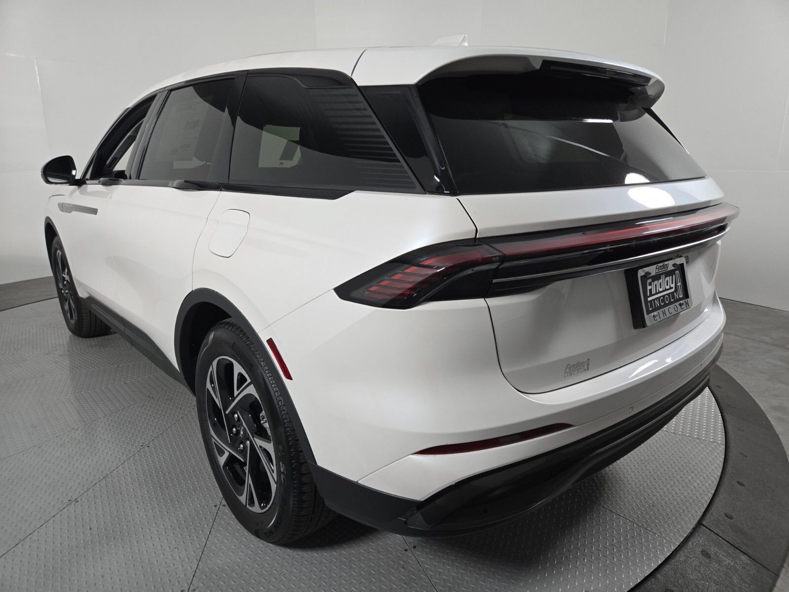 New 2026 Lincoln Nautilus Premier w/ Equipment Group 102A AWD/4WD image 7