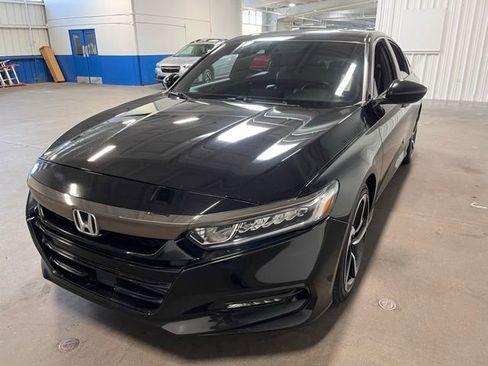 Used 2018 Honda Accord Sport image 7