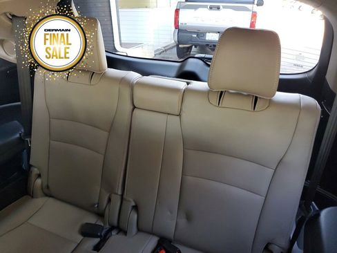 Used 2017 Honda Pilot Touring image 18