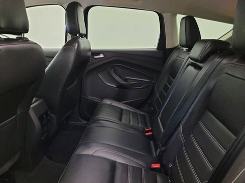Used 2019 Ford Escape Titanium image 18
