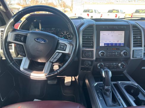 Used 2020 Ford F150 Platinum w/ Equipment Group 701A Luxury image 15