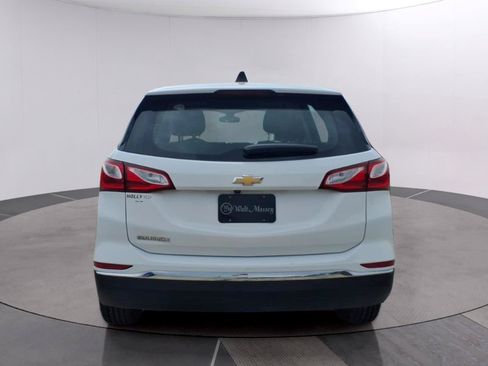 Used 2018 Chevrolet Equinox LS FWD image 4
