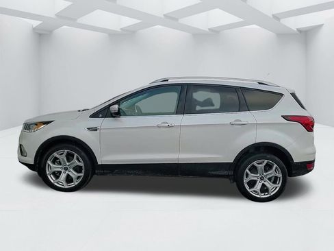 Used 2019 Ford Escape Titanium image 8