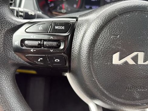 Used 2023 Kia Rio S FWD image 9