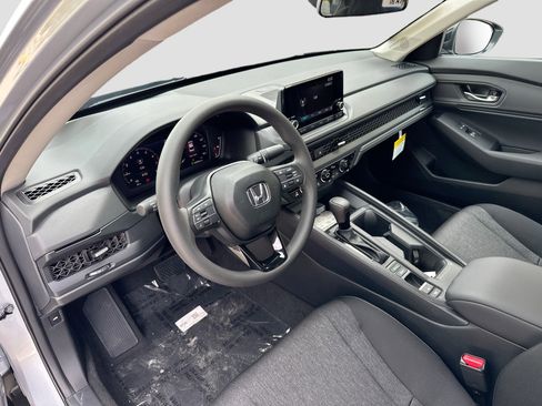 New 2025 Honda Accord SE image 7