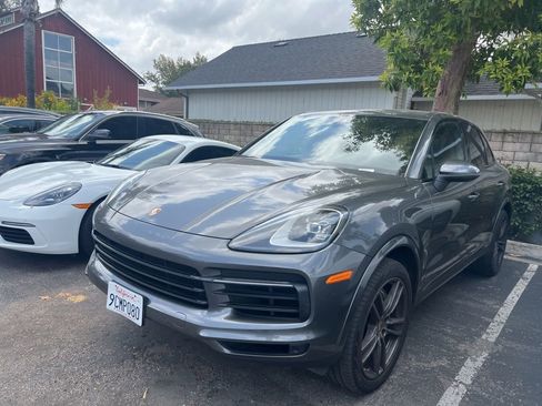 Used 2019 Porsche Cayenne S AWD/4WD image 3