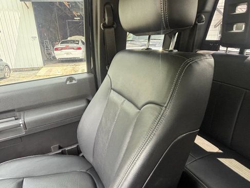 Used 2016 Ford F250 Lariat w/ Chrome Package AWD/4WD image 19