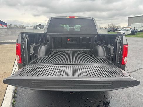 Used 2016 Ford F150 XLT image 11