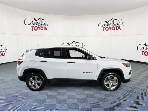 Used 2024 Jeep Compass Sport image 8